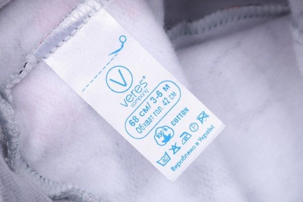 Шапка для дівчаток Baby Veres Penguins р.38 червоний