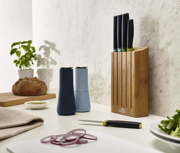 Набор мельниц для соли и перца серо-голубой 1000927 Joseph Joseph