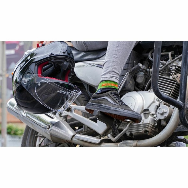 Шкарпетки Dexshell водонепроникні Running, p-p М, з помаранчевими смугами DS645BORM р.39-42 [019] Black