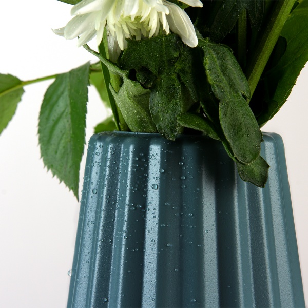 Ваза пластиковая MVM DH-FLOWERS-06 DARK BLUE 22 см 