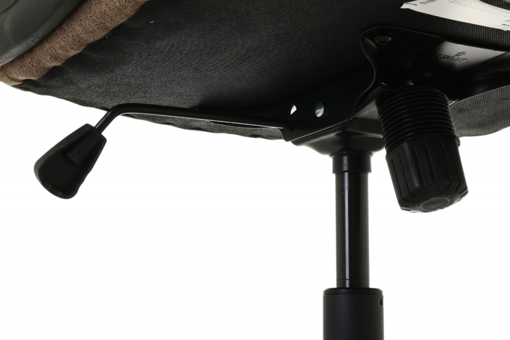 Кресло офисное Центр Меблів Станум YF-0513 коричневый