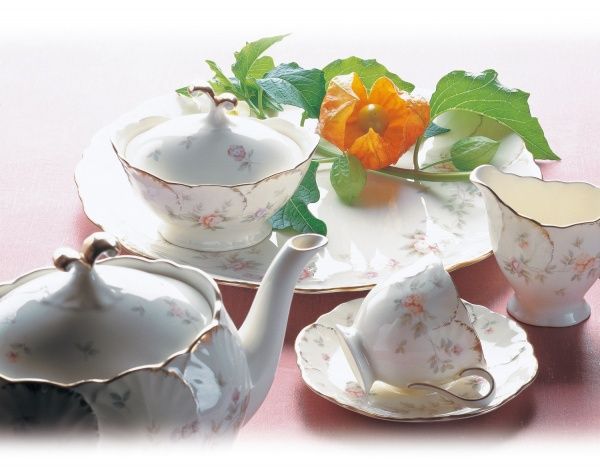 Чашка з блюдцем Remembrance 230 мл Narumi