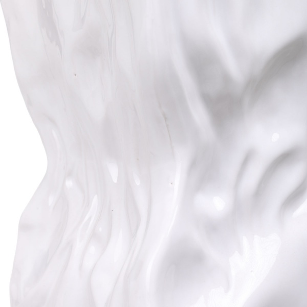 Ваза керамічна біла Squeezed 13х23 см