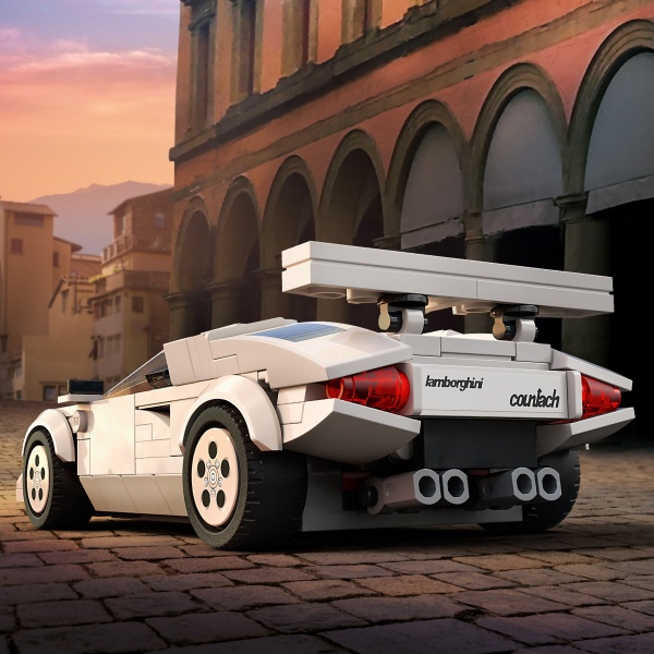 Конструктор LEGO Speed Champions Lamborghini Countach 76908