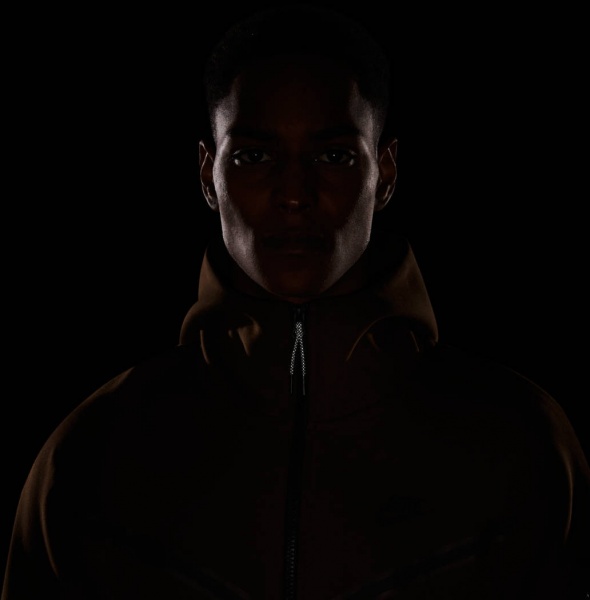 Джемпер Nike M NSW TCH FLC HOODIE FZ WR CU4489-259 р. M коричневий