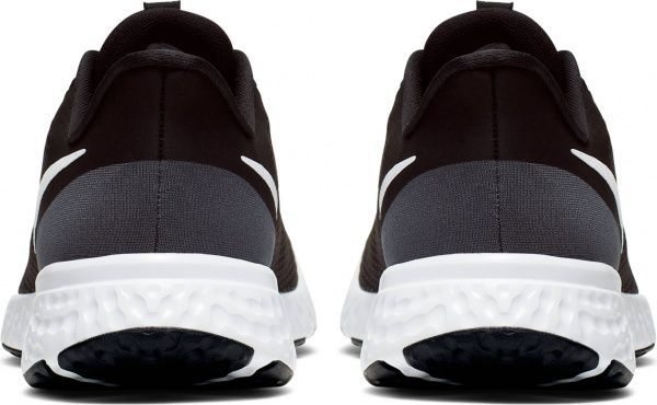 Кроссовки Nike WMNS NIKE REVOLUTION 5 BQ3207-002 р.US 7,5 черный