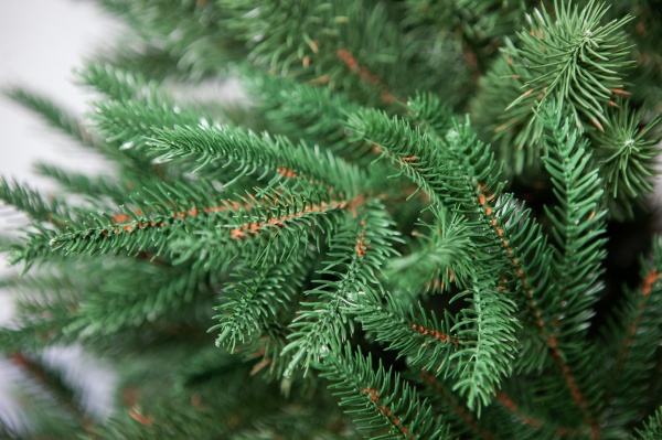 Искусственная елкаАлександра-240 литая хвоя зеленый 