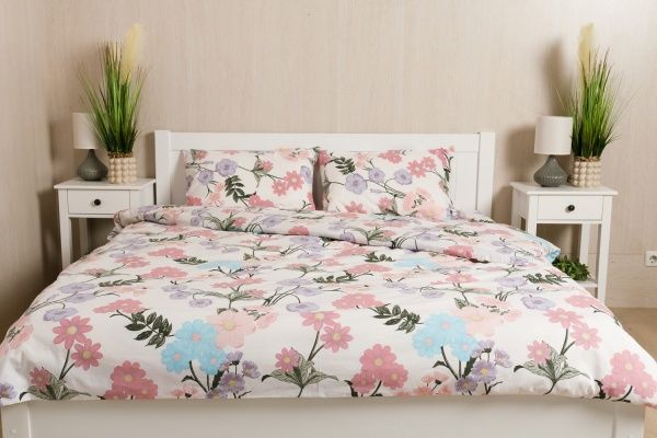Комплект постільної білизни Великі квіти 1,5 білий із малюнком Rigel 