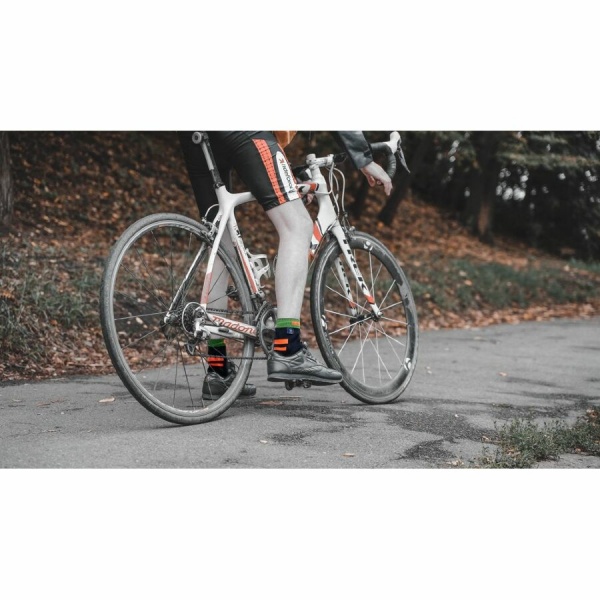 Шкарпетки Dexshell водонепроникні Running, p-p М, з помаранчевими смугами DS645BORM р.39-42 [019] Black