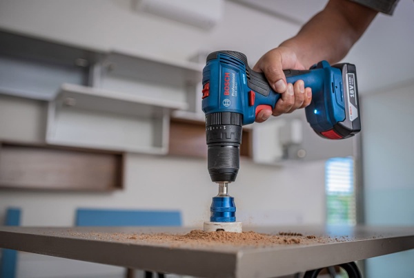 Шуруповерт ударний акумуляторний Bosch Professional GSB 185-LI 06019K3100