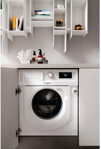 Стиральная машина Whirlpool WMWG71484E встраиваемая