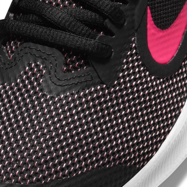 Кросівки Nike DOWNSHIFTER 9 AR4135-003 р.US 6Y чорний