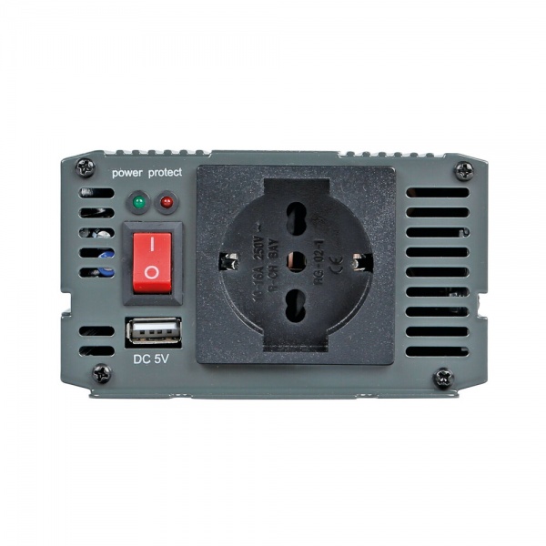 Инвертор автомобильный LAMPA 74512 12V/220V 300W/600W 