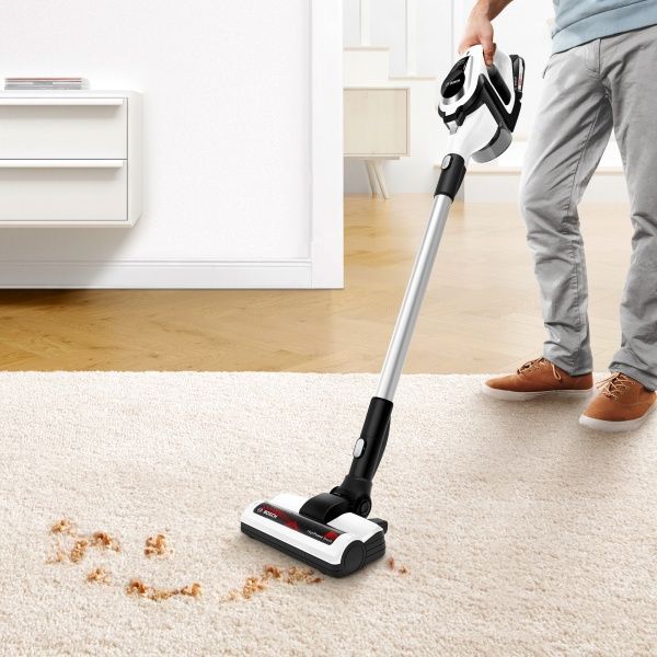 Пылесос аккумуляторный Bosch BBS812PCK white 