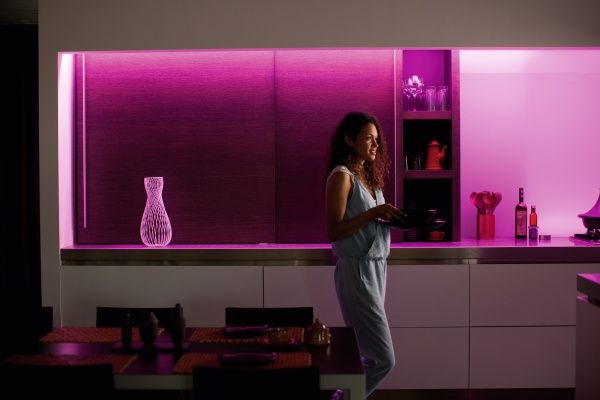 Удлинитель для умной LED-ленты Philips 20 Вт 929002269210 Hue Plus 2000K-6500 K Color Bluetooth 1 м