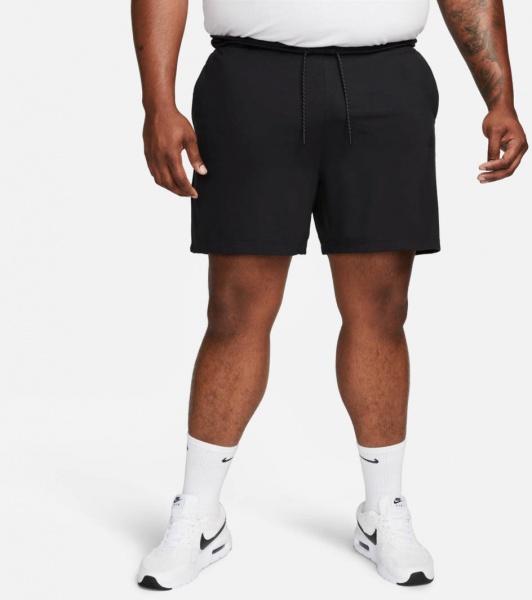 Шорты Nike TECH LGHTWHT SHORT DX0828-010 р. M черный