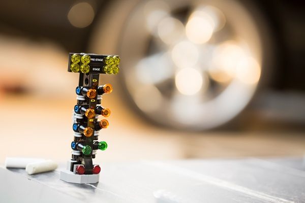 Конструктор LEGO Speed Champions Автомобили 2018 Dodge Challenger SRT Demon и 1970 Dodge Charger R/T 75893