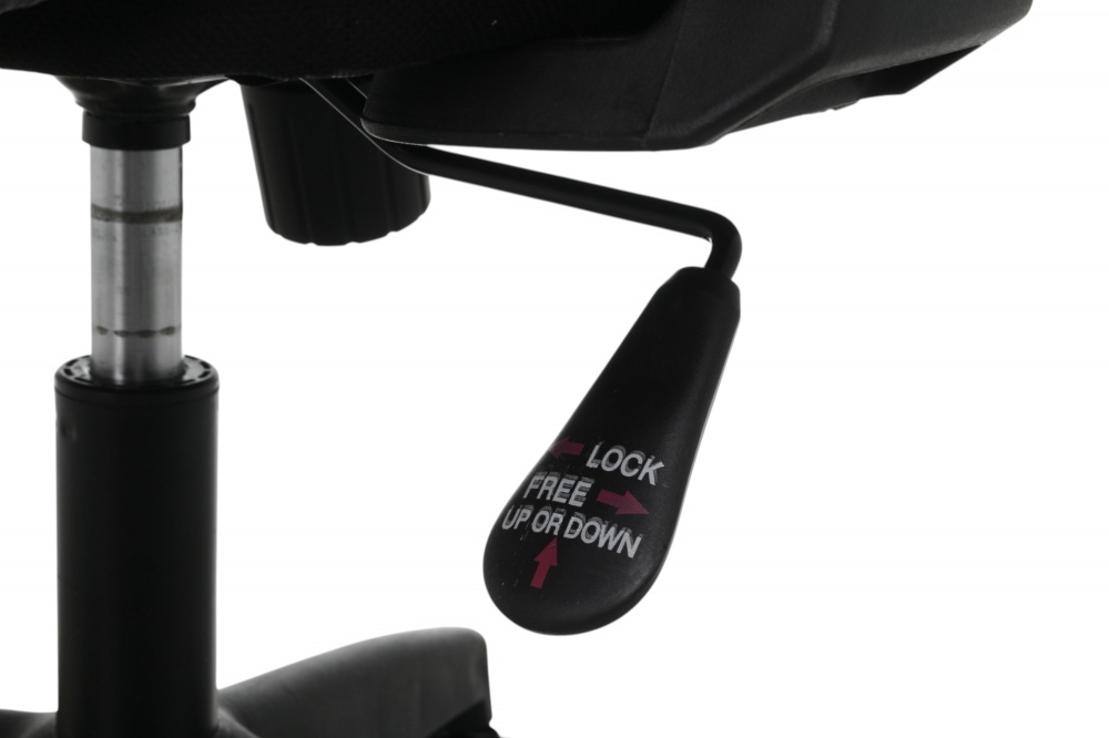 Кресло офисное Центр Меблів Джейк черный