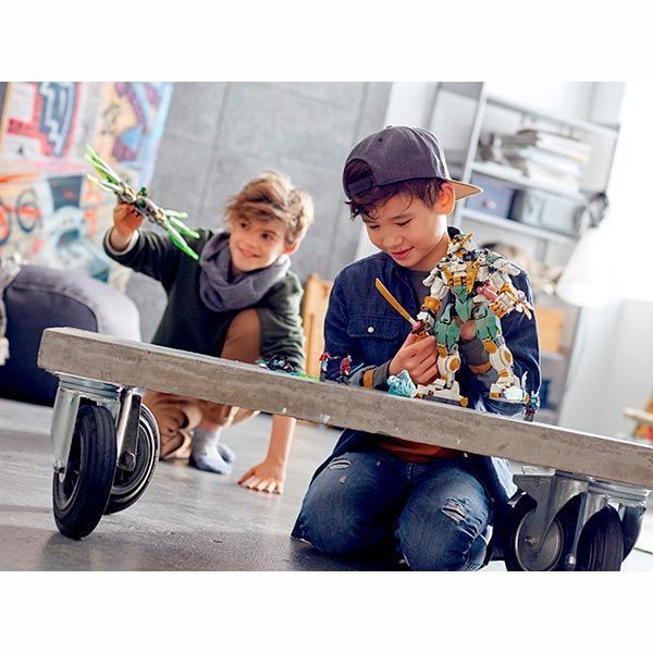 Конструктор LEGO Ninjago Робот-титан Ллойда 70676