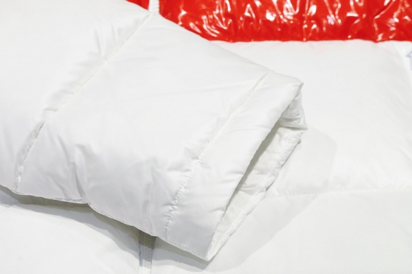 Пуховик EA7 6LPB10-PN5ZZ-1100 р.L белый