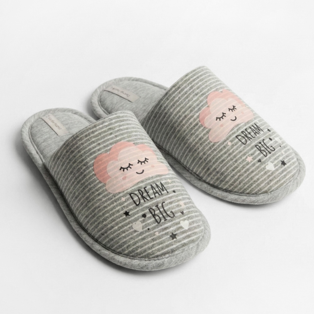 Тапки домашние Twins закрытые с наклейкой р.36/37 светло-серый