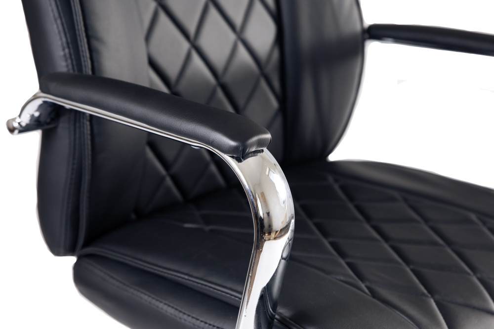 Крісло офісне Tehforward Діоніс чорний