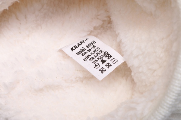 Шапочка дитяча для дівчинки Kraft+ р.36-38 молоко 1963 