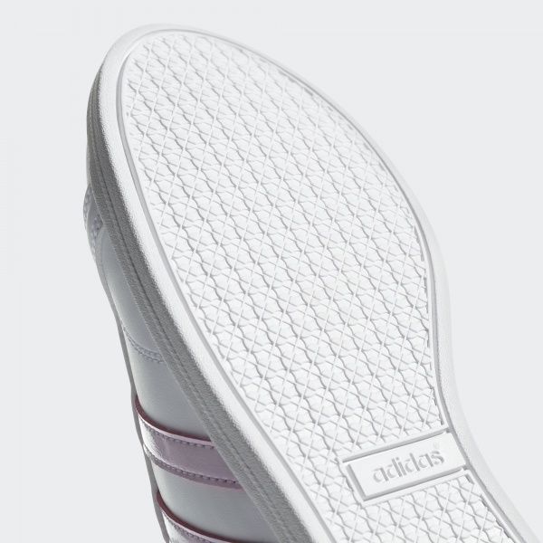 Кросівки Adidas CONEO QT DB0132 р.5 білий