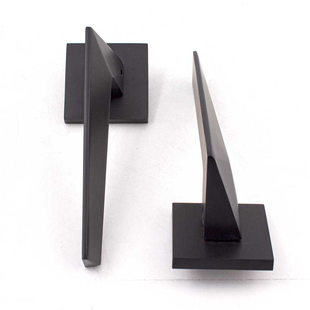 Ручка на розетке Comit Nota 65698 матовый черный