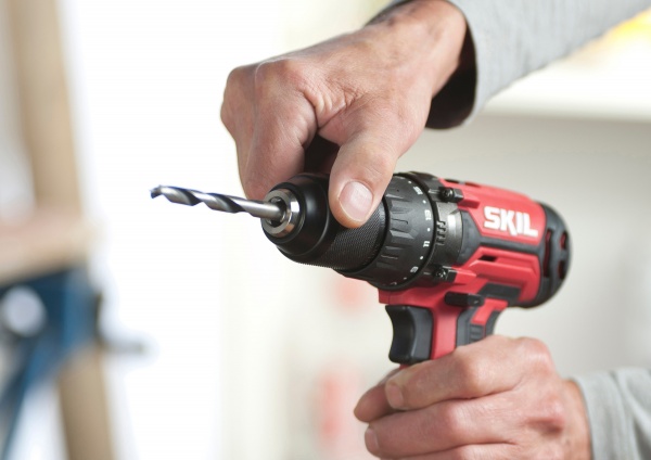 Шуруповерт ударний акумуляторний SKIL CD1E3020CA