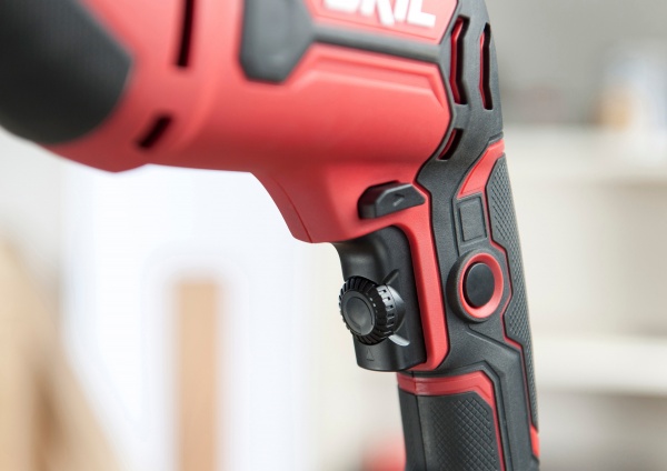 Дрель ударная SKIL HD1E6725AA