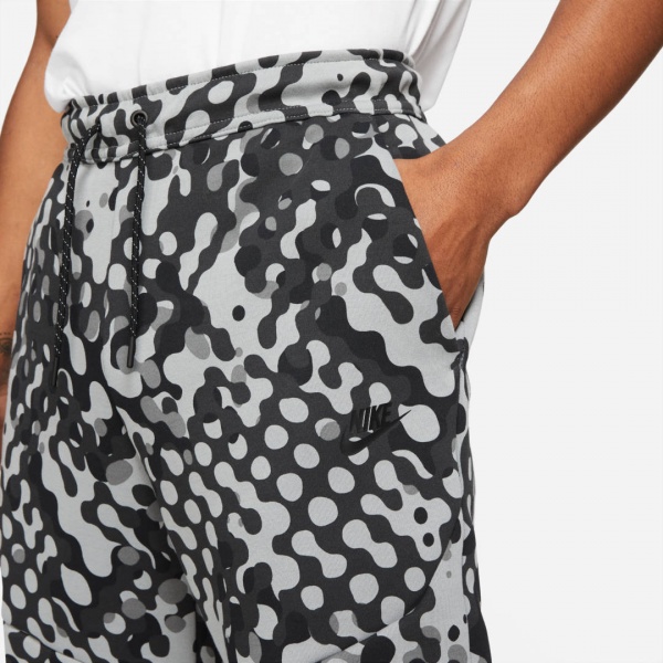 Штани Nike M NSW TCH FLC JGGR REACT DD4692-070 р. 3XL камуфляж