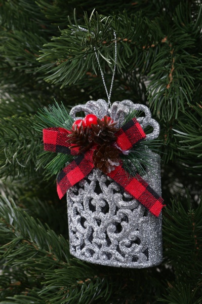 Декоративна підвіска Подарунок з декором 11x7,5 см E2281S срібло