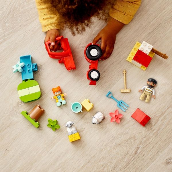 Конструктор LEGO DUPLO Сільськогосподарський трактор і догляд за тваринами 10950