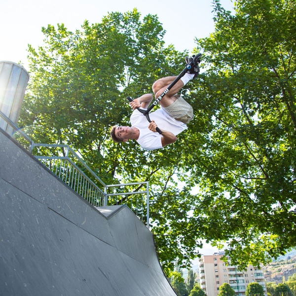 Самокат Micro Ramp черный черный SA0190 