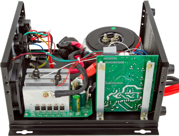 Джерело безперебійного живлення (ДБЖ) LogicPower 12V LPY-W-PSW-1000 VA+(700 Вт)10 A/20 A 4144