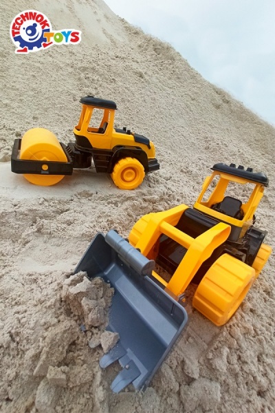 Трактор ТехноК 6887