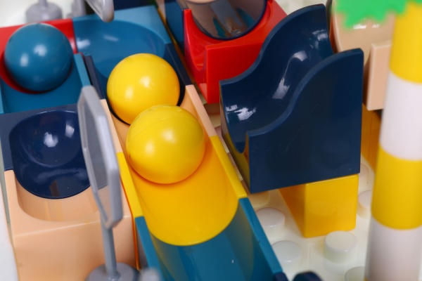 Ігровий набір Hang Wing Конструктор-стіл 43x9.5x32 см HW21001674