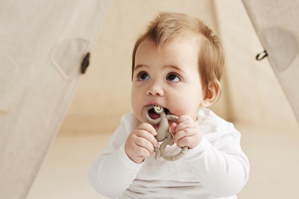 Прорізувач Matchstick Monkey Мавпочка маленька танцююча сіра 10 см (MM-МMT-001)