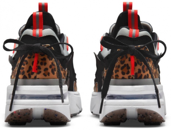 Кроссовки Nike AIR MAX FURYOSA DH5104-002 р.40 черный