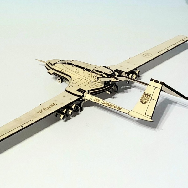 Конструктор Сувенир Декор Bayraktar TB2 золотая серия Suvenir-Decor