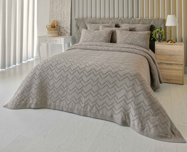 Покрывало Fatima 230x270 см Antonio Pereira коричневый 