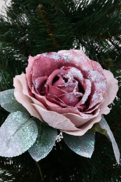 Декорация новогодняя роза двухцветная с листьями d11