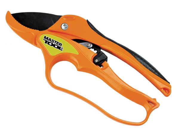 Секатор садовый MasterTool с храповым механизмом 200 мм, ручки AL+TPR, лезвие Mn65+тефлон, наковальня (14-6112) 