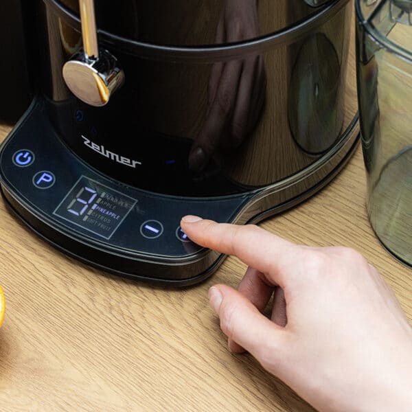 Соковижималка Zelmer ZJE6800 