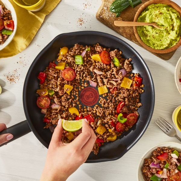 Сковорода з кришкою Family Day 28 см B5660653_SET Tefal