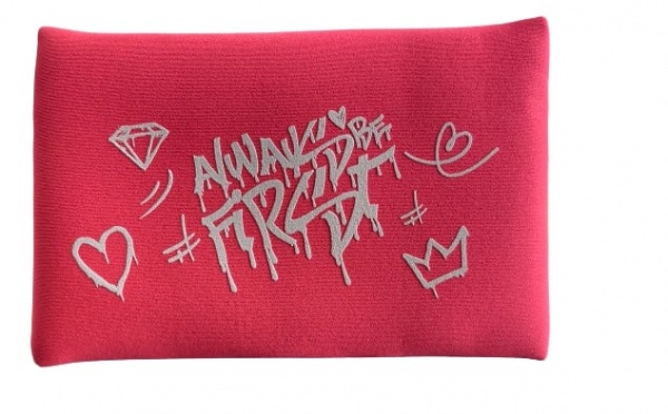 Пенал-косметичка 21х13 см с рисунком Тетрада в ассортименте