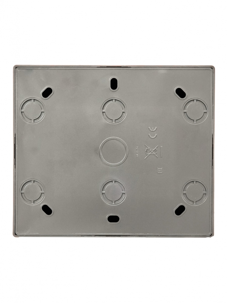 Розетка накладна побутова із заземленням Lezard LETO IP20 платина 752-3500-127BDP