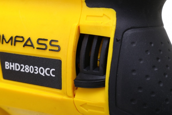 Перфоратор Compass BHD2803QCC