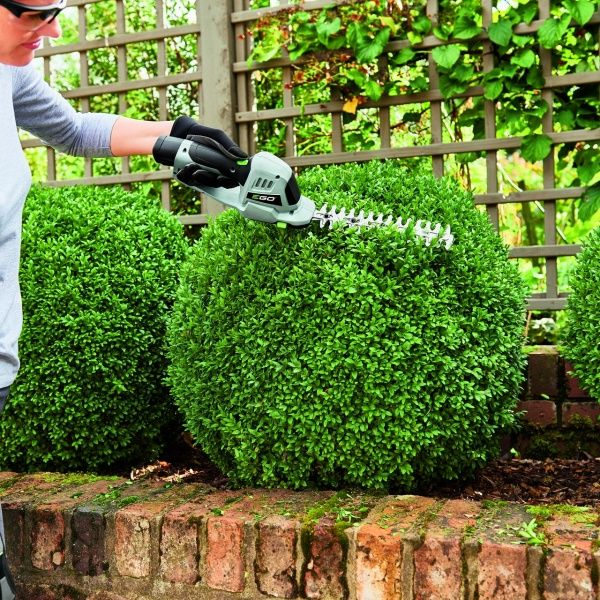 Ножиці для трави і живоплоту EGO акумуляторні CHT2001E